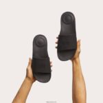 Men IQUSHION Pool Slides Fitflop 882F207 All Black - Image 5