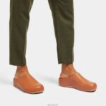 Men SHUV Leather Clogs Fitflop 882F364 Light Tan - Image 2