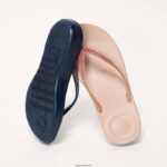 Women IQUSHION Ombre Sparkle Flip Flops Fitflop 882F17 Midnight Navy - Image 5
