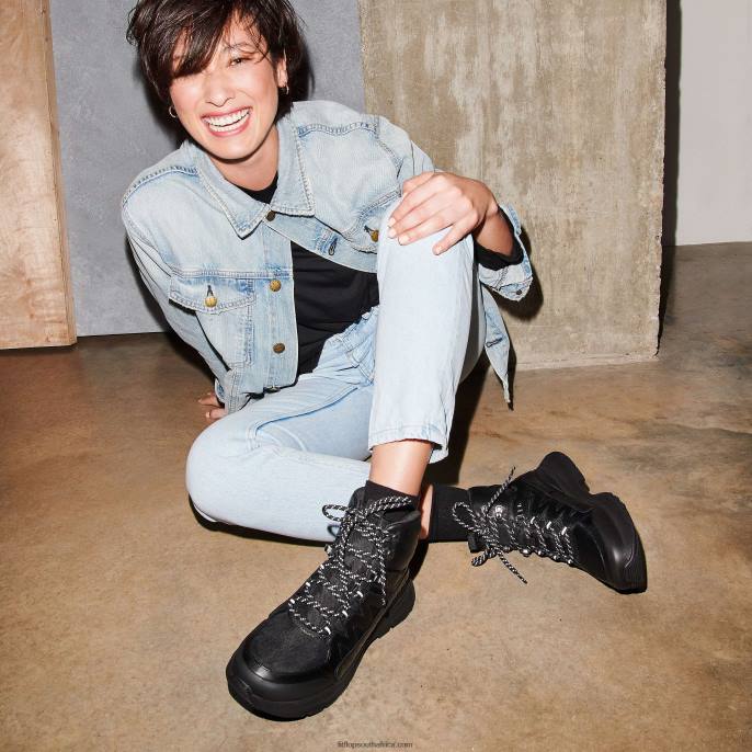 Women NEO-D-HYKER Leather-Mix Walking Boots Fitflop 882F299 All Black