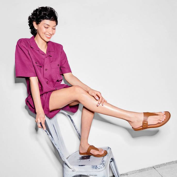 Women GRACIE Matt-Buckle Leather Toe-Post Sandals Fitflop 882F74 All Tan