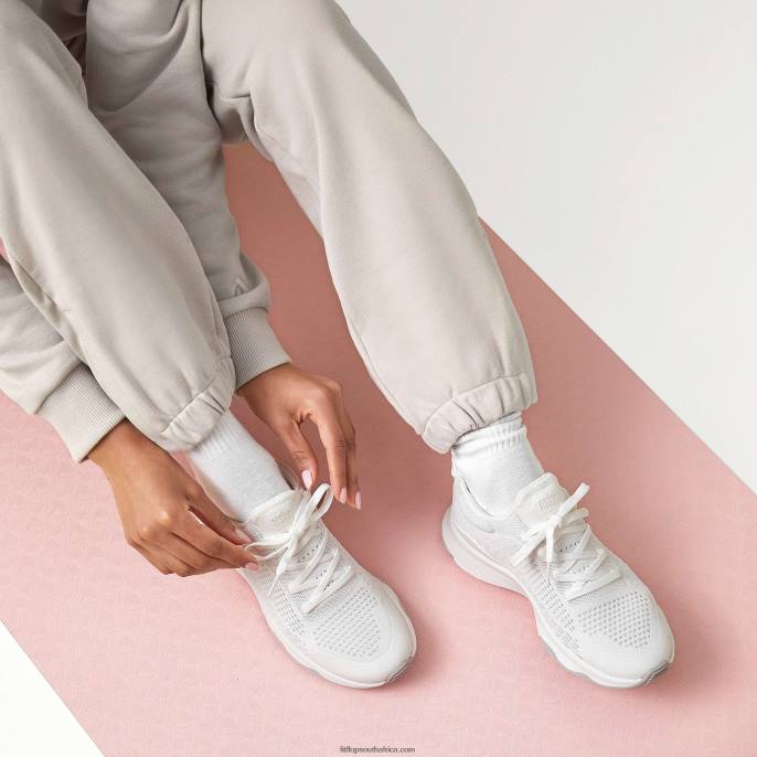 Women VITAMIN FFX Knit Sports Trainers Fitflop 882F251 Urban White Mix